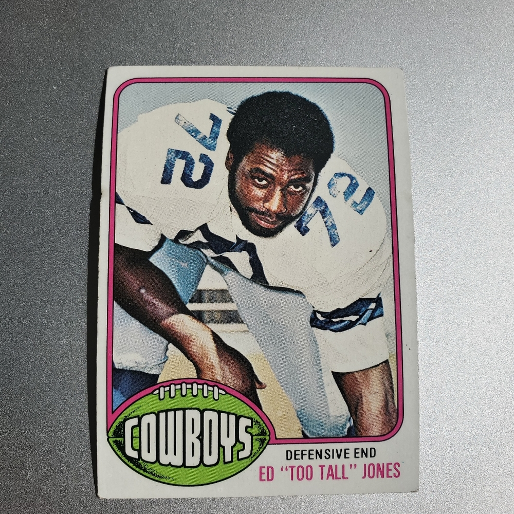 Vintage Ed Too Tall Jones Football Card